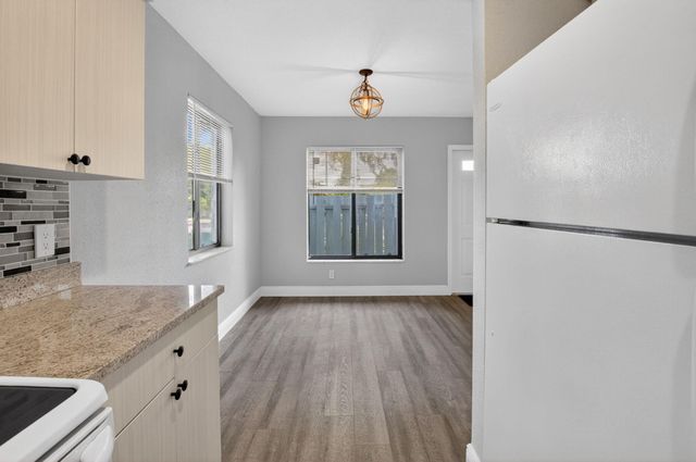 2535 SW 22nd Avenue 103, Delray Beach, FL 33445