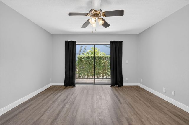 2535 SW 22nd Avenue 103, Delray Beach, FL 33445
