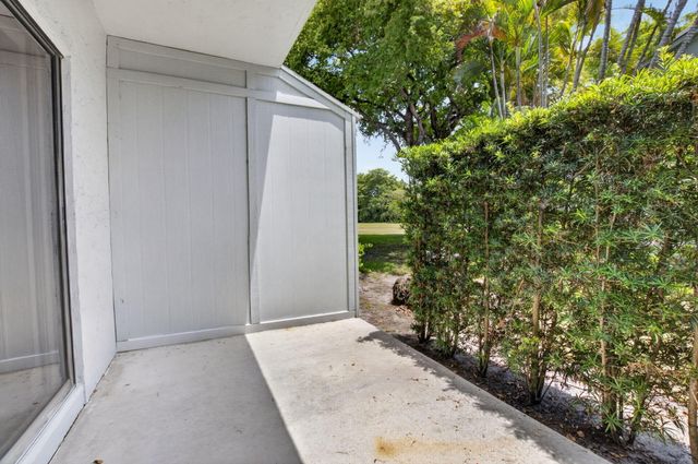 2535 SW 22nd Avenue 103, Delray Beach, FL 33445