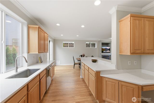 11922 82nd Place NE, Kirkland, WA 98034