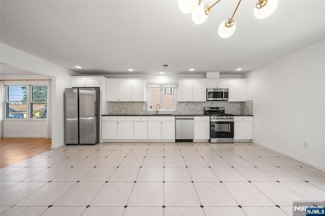 107 Chestnut Street 1st FL, Lodi, NJ 07644