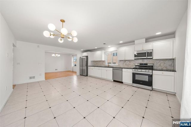107 Chestnut Street 1st FL, Lodi, NJ 07644