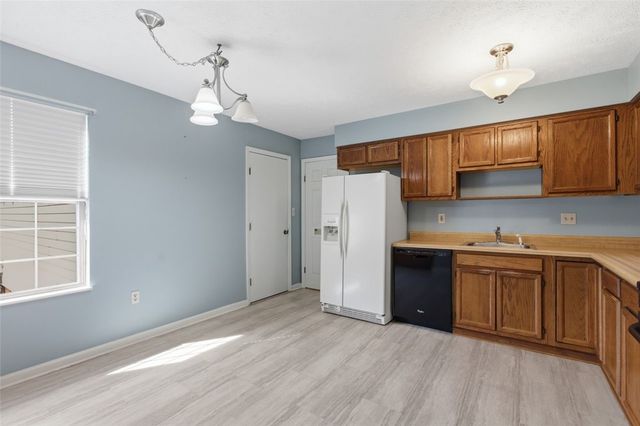 1113 Old Farm Rd., Cecil, PA 15055