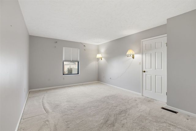 1113 Old Farm Rd., Cecil, PA 15055