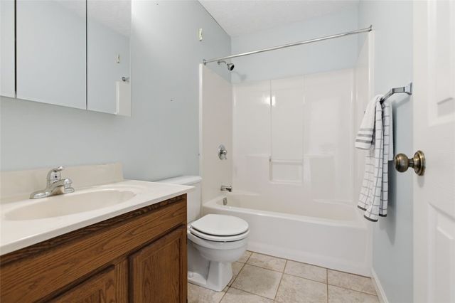 1113 Old Farm Rd., Cecil, PA 15055