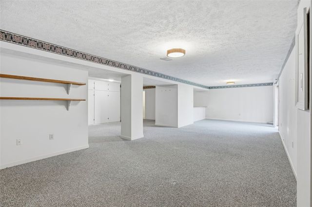 1113 Old Farm Rd., Cecil, PA 15055