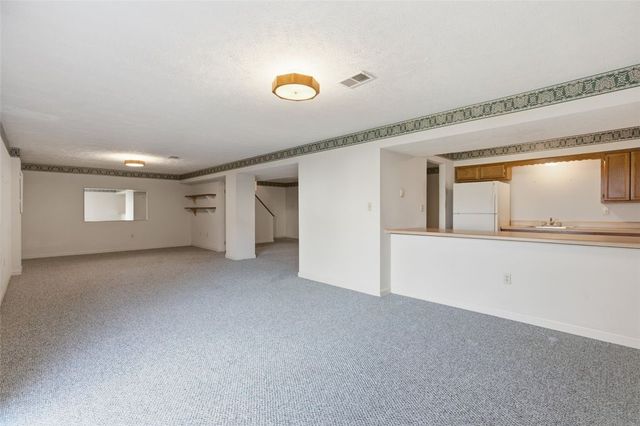 1113 Old Farm Rd., Cecil, PA 15055