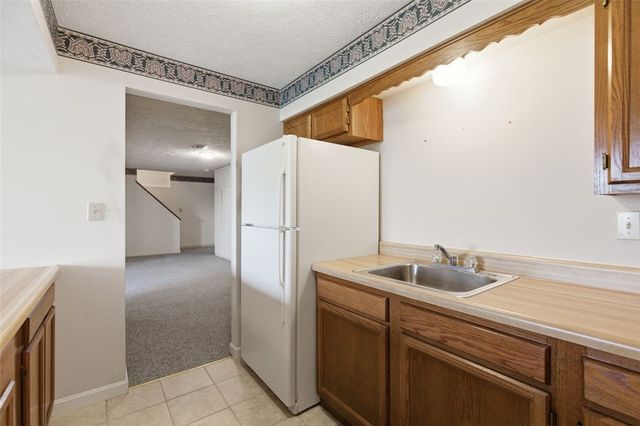 1113 Old Farm Rd., Cecil, PA 15055