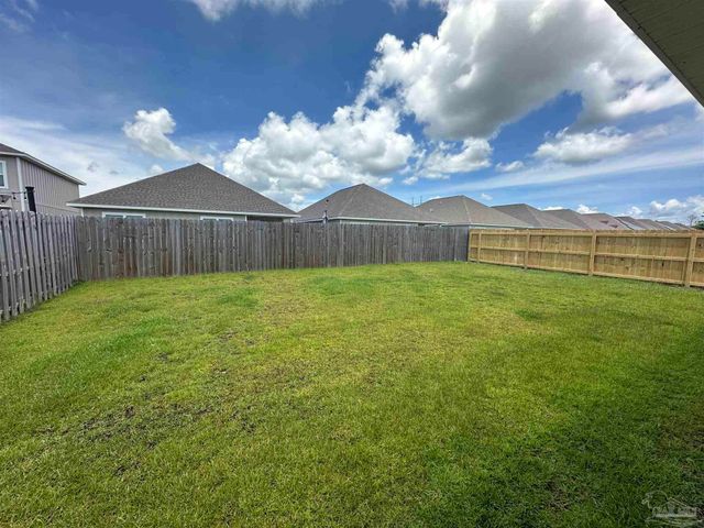 4066 Blaney Ln, Pace, FL 32571