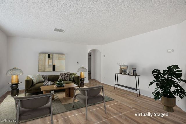 2879 Green Tree Avenue, Las Vegas, NV 89142