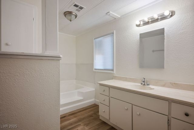 2879 Green Tree Avenue, Las Vegas, NV 89142