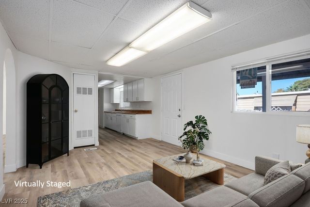 2879 Green Tree Avenue, Las Vegas, NV 89142