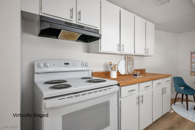 2879 Green Tree Avenue, Las Vegas, NV 89142