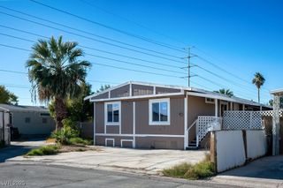 2879 Green Tree Avenue, Las Vegas, NV 89142
