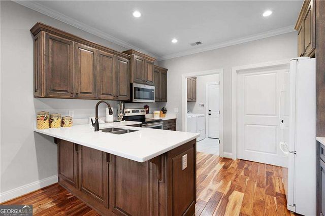 121 Freedoms Way, Calhoun, GA 30701