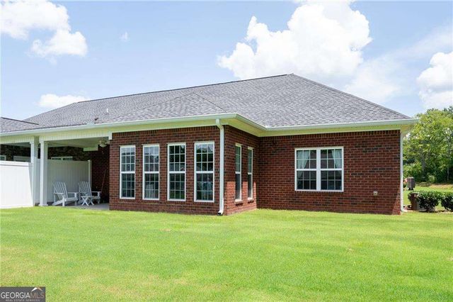 121 Freedoms Way, Calhoun, GA 30701