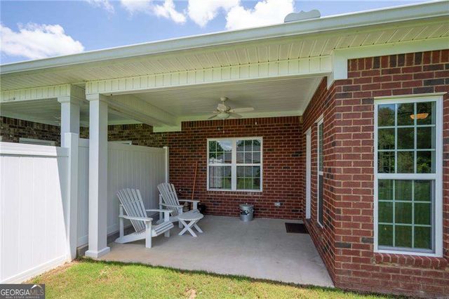 121 Freedoms Way, Calhoun, GA 30701