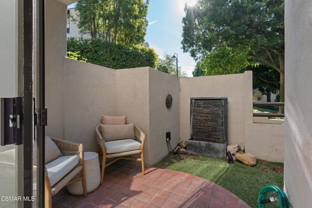 4265 Las Virgenes Road 4, Calabasas, CA 91302