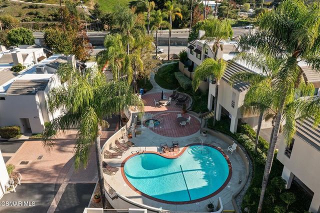 4265 Las Virgenes Road 4, Calabasas, CA 91302