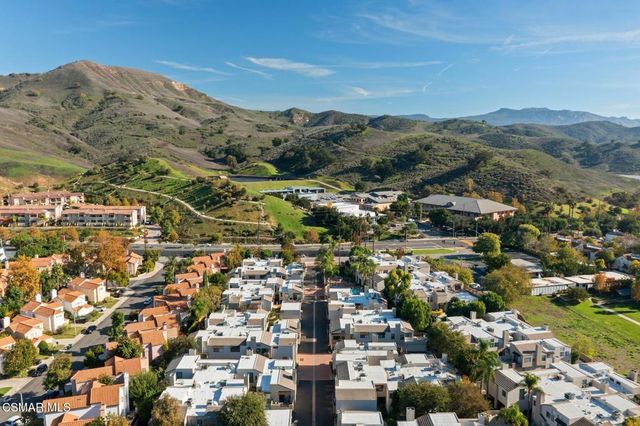 4265 Las Virgenes Road 4, Calabasas, CA 91302