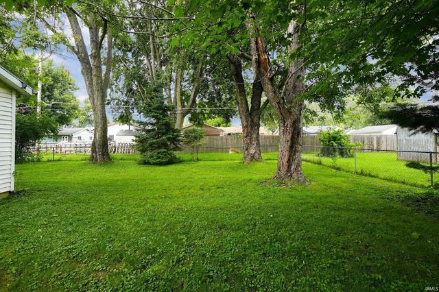 916 W Circle Drive, New Haven, IN 46774