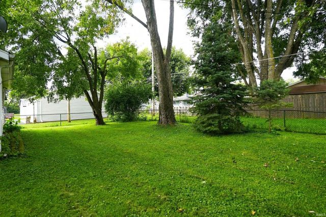 916 W Circle Drive, New Haven, IN 46774
