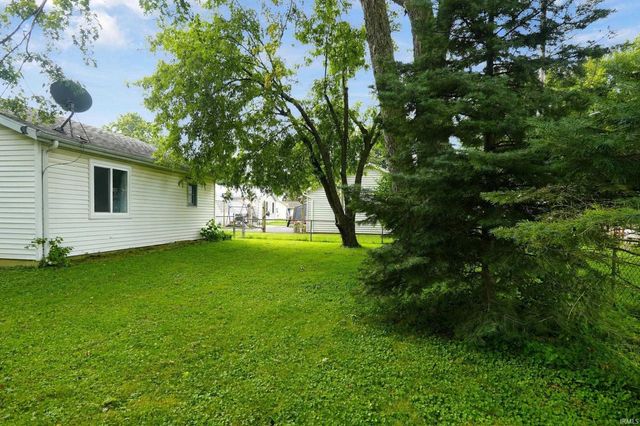 916 W Circle Drive, New Haven, IN 46774