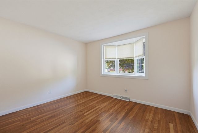 17 W Vanston Rd, Stoughton, MA 02072