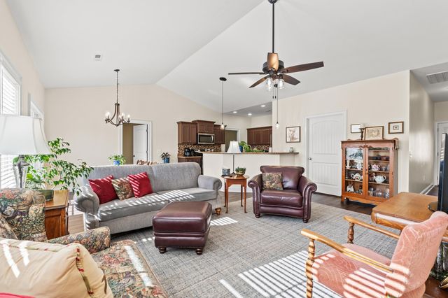 153 Grier Crossing Dr., Conway, SC 29526