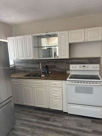 1447 NW 98th St 0, Miami, FL 33147