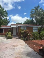 1447 NW 98th St 0, Miami, FL 33147