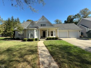 1230 Boxwood Court, Columbus, IN 47201