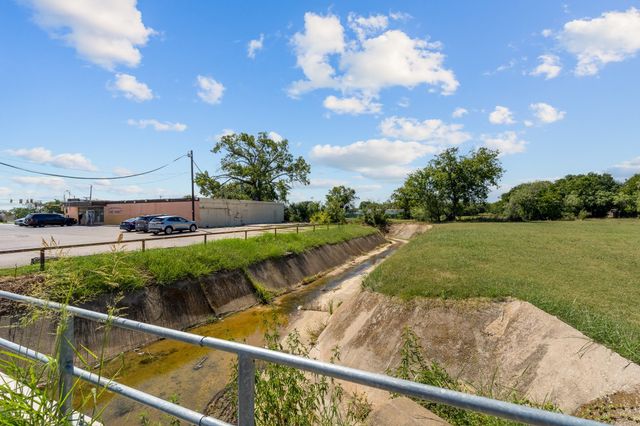 5412 Ramey Avenue, Fort Worth, TX 76105