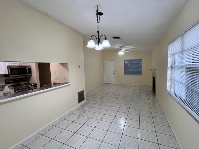3531 59TH AVENUE W 3531, Bradenton, FL 34210