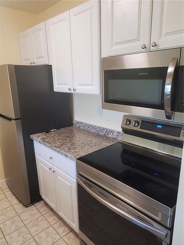 3531 59TH AVENUE W 3531, Bradenton, FL 34210