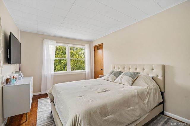21 Varna Lane, Mahopac, NY 10541