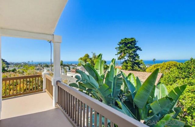 4562-64 Pescadero Ave., San Diego, CA 92107