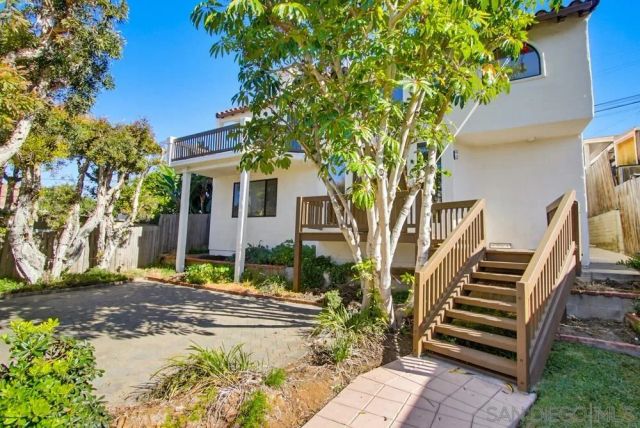 4562-64 Pescadero Ave., San Diego, CA 92107