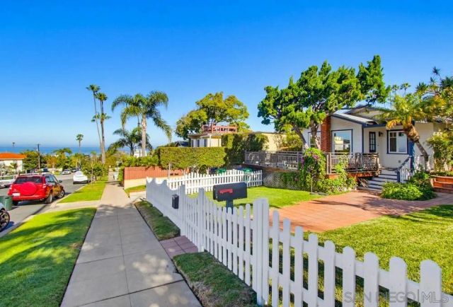 4562-64 Pescadero Ave., San Diego, CA 92107