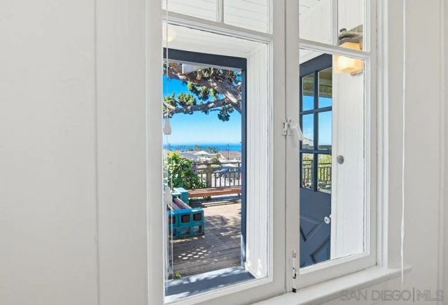 4562-64 Pescadero Ave., San Diego, CA 92107