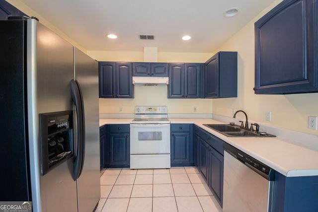 81 Retreat Place, Woodbine, GA 31569