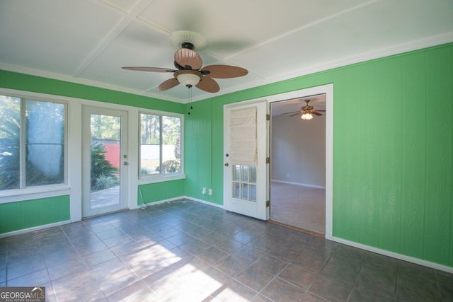 81 Retreat Place, Woodbine, GA 31569