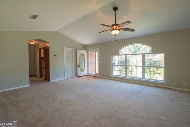 81 Retreat Place, Woodbine, GA 31569