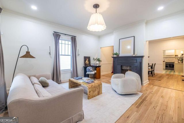 908 Oakhill Avenue SW, Atlanta, GA 30310