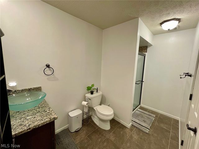 38445 Westminster Lane, Willoughby, OH 44094