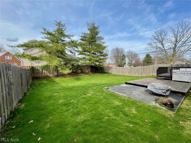 38445 Westminster Lane, Willoughby, OH 44094
