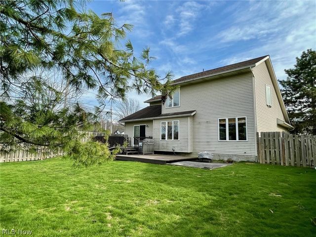 38445 Westminster Lane, Willoughby, OH 44094