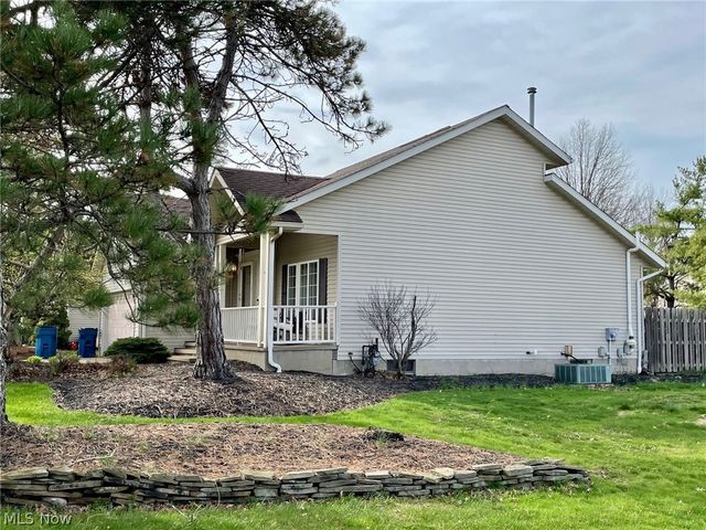 38445 Westminster Lane, Willoughby, OH 44094