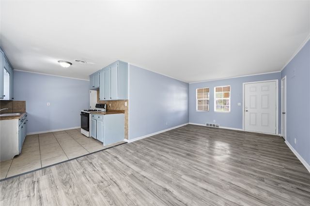 1544 E 53rd Street North, Tulsa, OK 74126