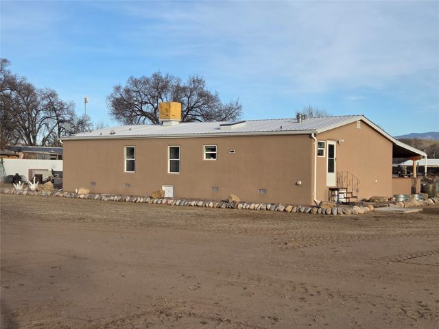 70A & 70 County Road 24, Espanola, NM 87532